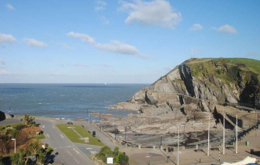 4 The View Apartments Ilfracombe - Seafront, Parking, Lift, Ev Exterior foto