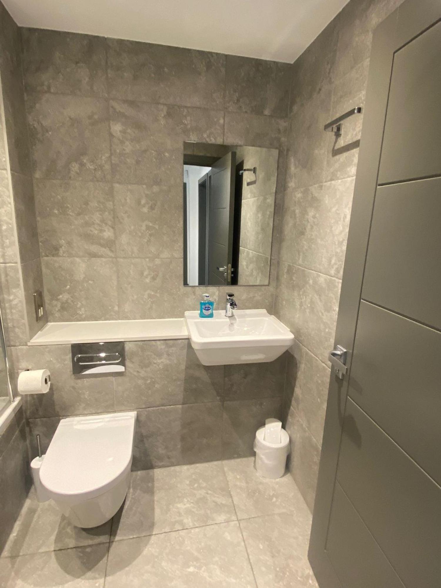 4 The View Apartments Ilfracombe - Seafront, Parking, Lift, Ev Exterior foto